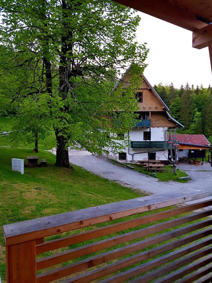 Planinski Dom Na Travni Gori Sodrazica Exterior photo